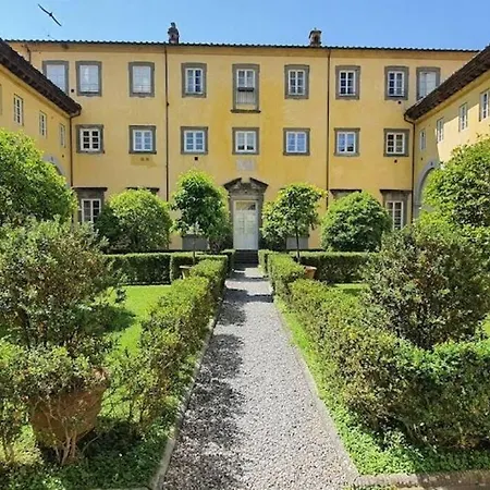 Corte Floridia Appartamento Lucca